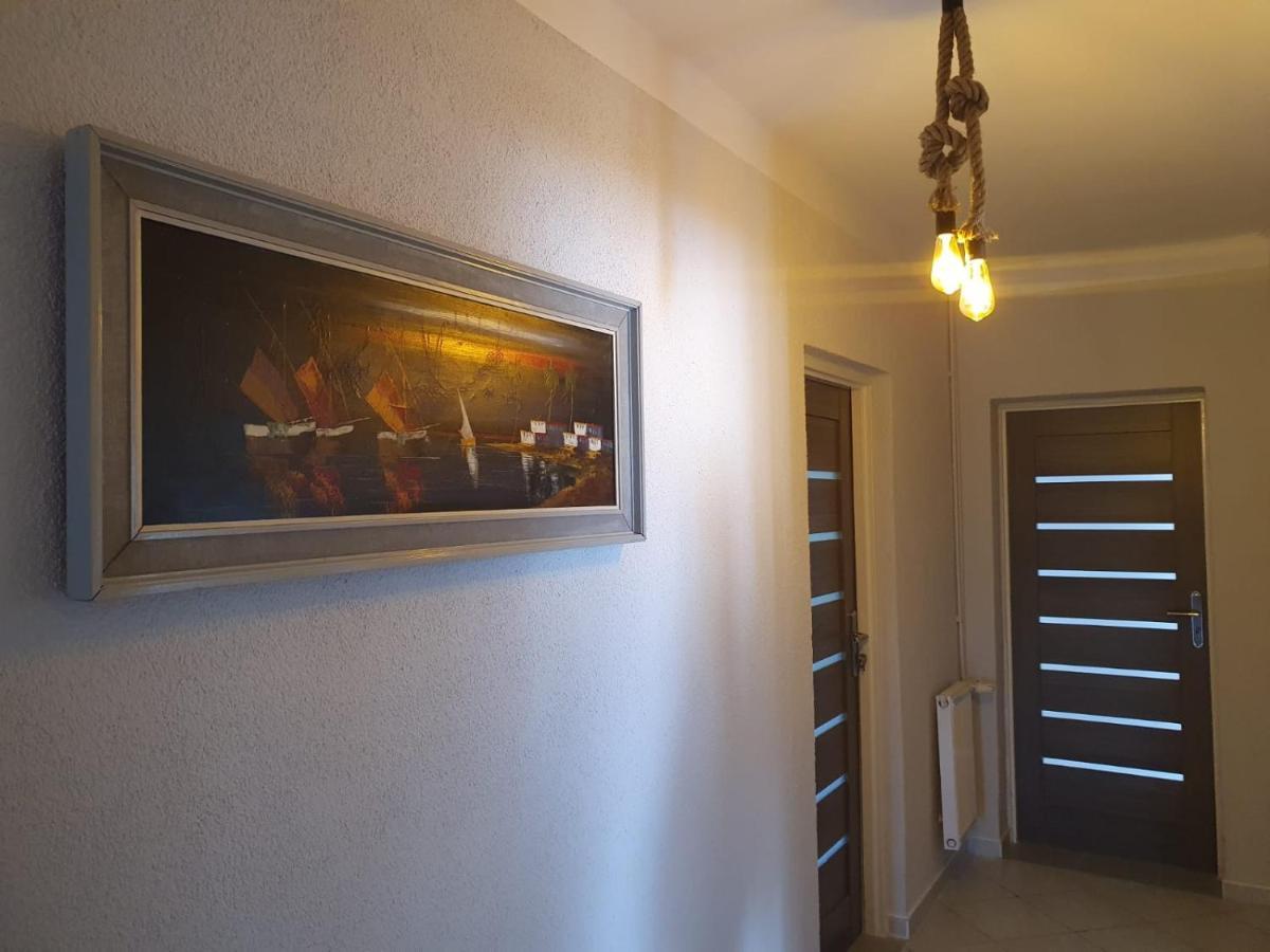 Pokoje Goscinne Motylek Dzwirzyno Ngoại thất bức ảnh