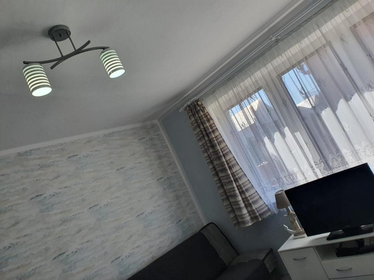 Pokoje Goscinne Motylek Dzwirzyno Ngoại thất bức ảnh